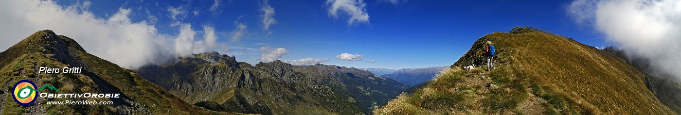 29 In cresta verso il Monte di Sopra.jpg